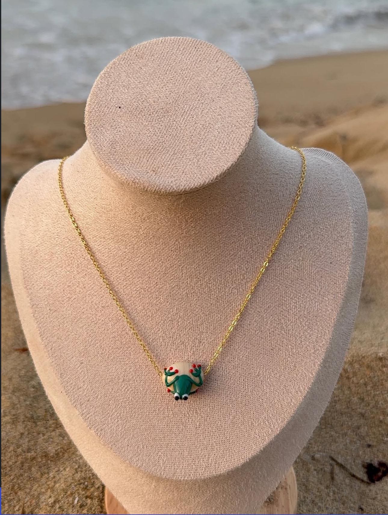 El Coquí Necklace