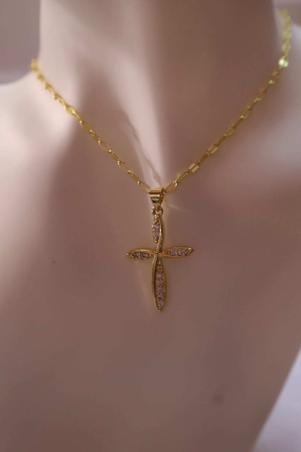 Luz de Fe Necklace