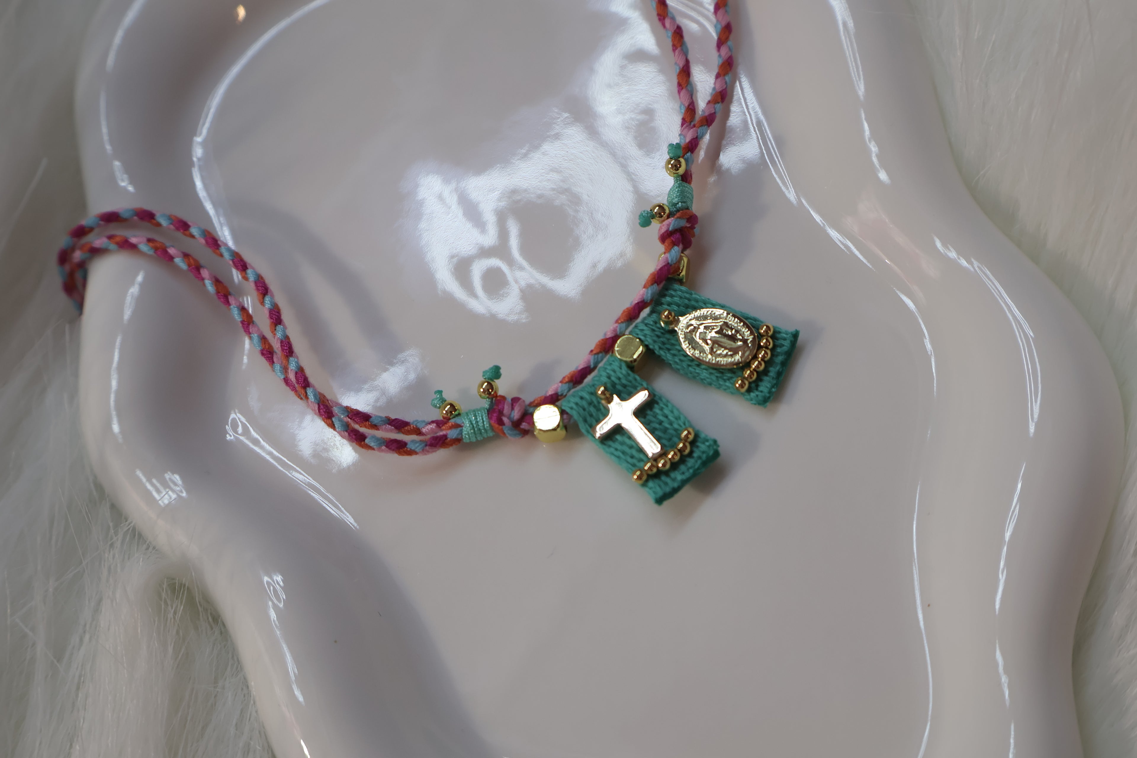 Fe Tejida Turquesa Escapulario