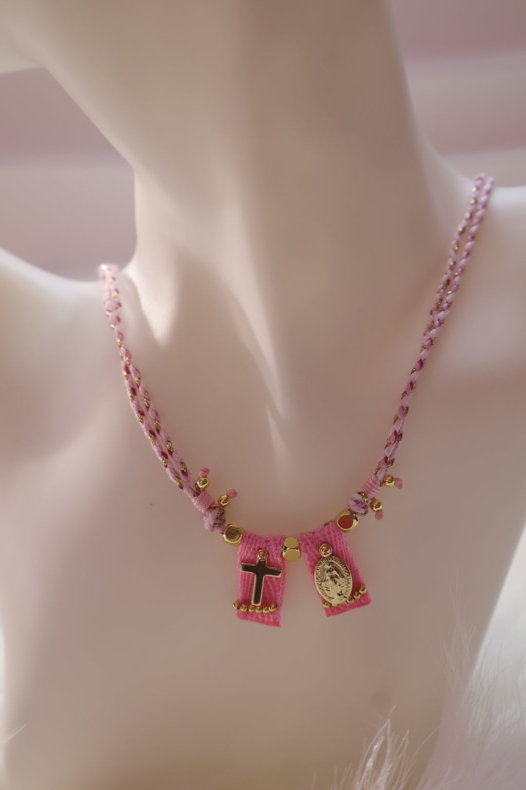 Fe Tejida Rosa Escapulario