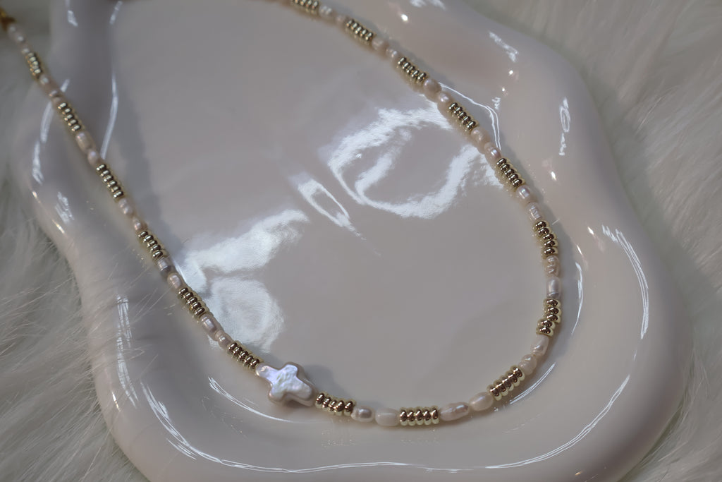 Perlas de Fe Necklace