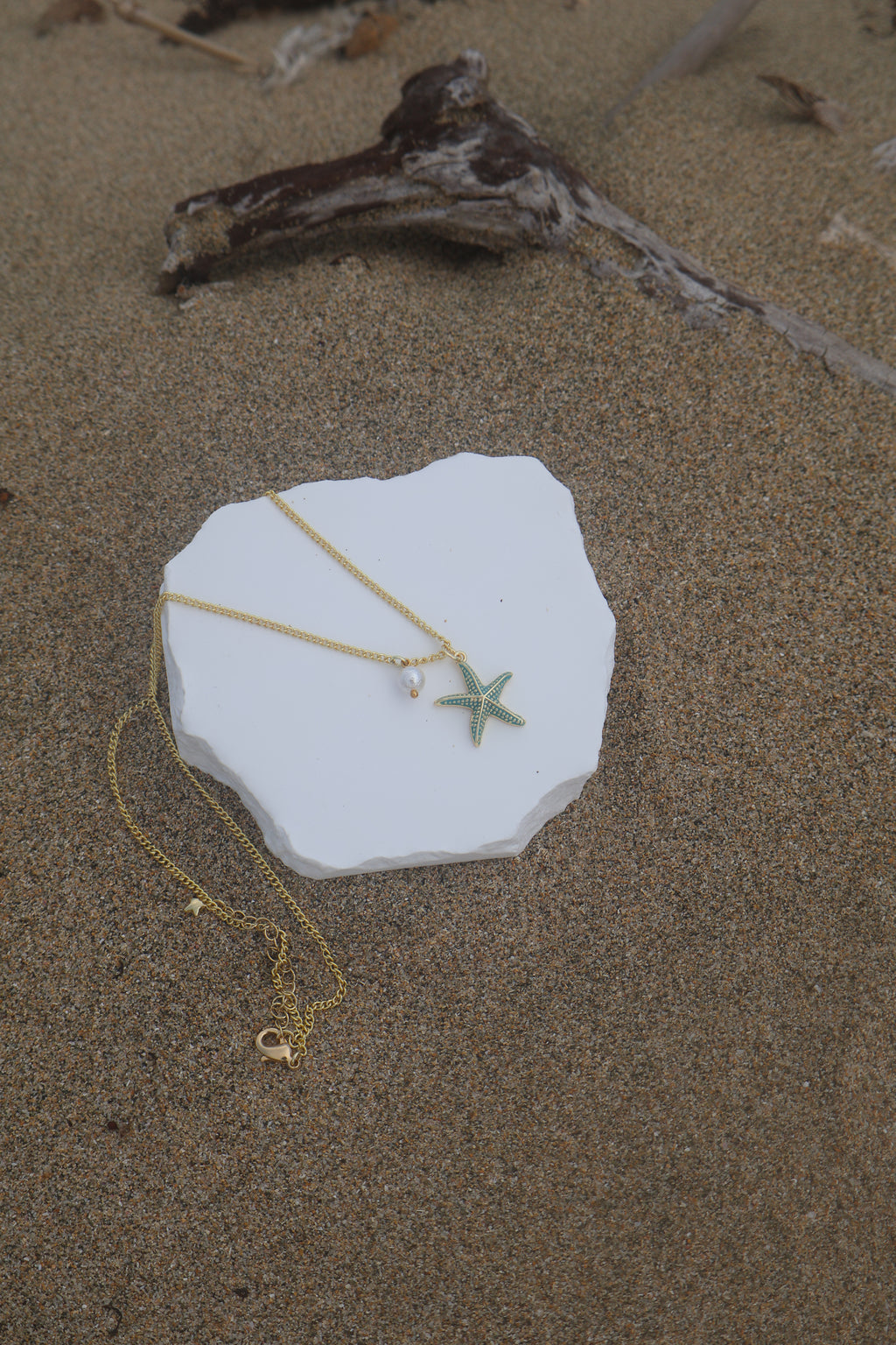 Ava Necklace