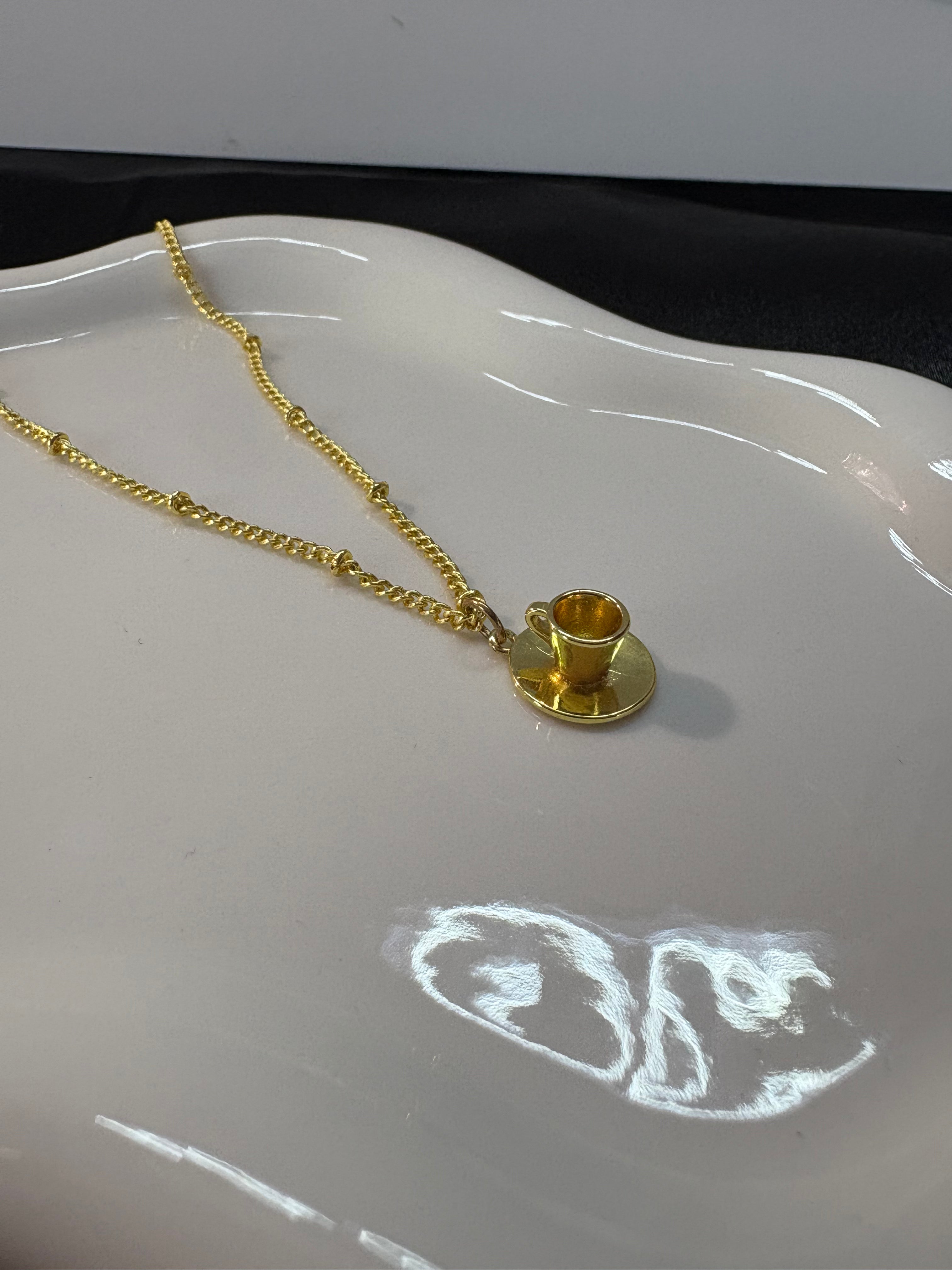 El de las 3:00PM Necklace