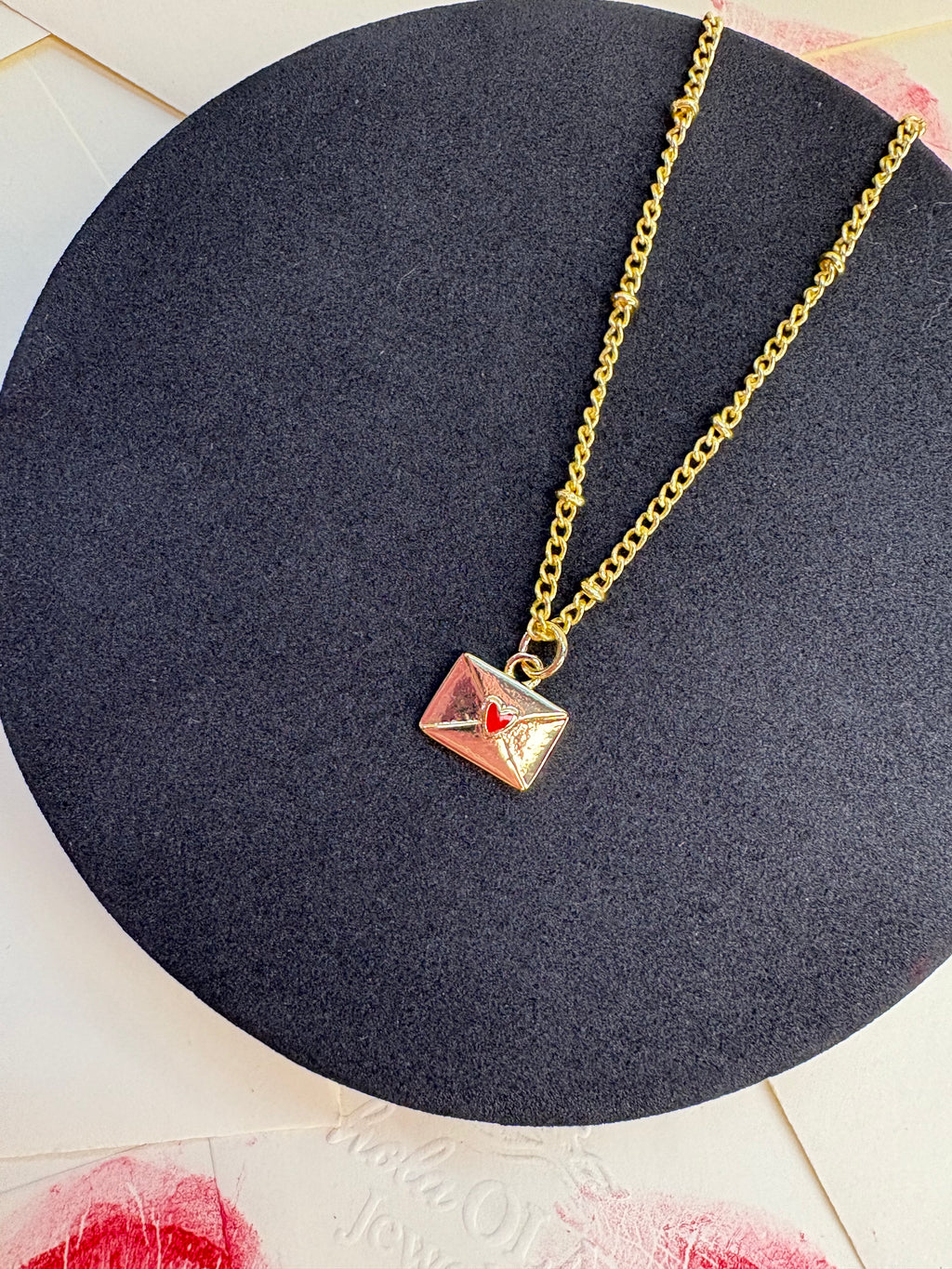 XoXo Necklace